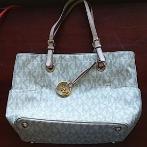 Michael Kors purse